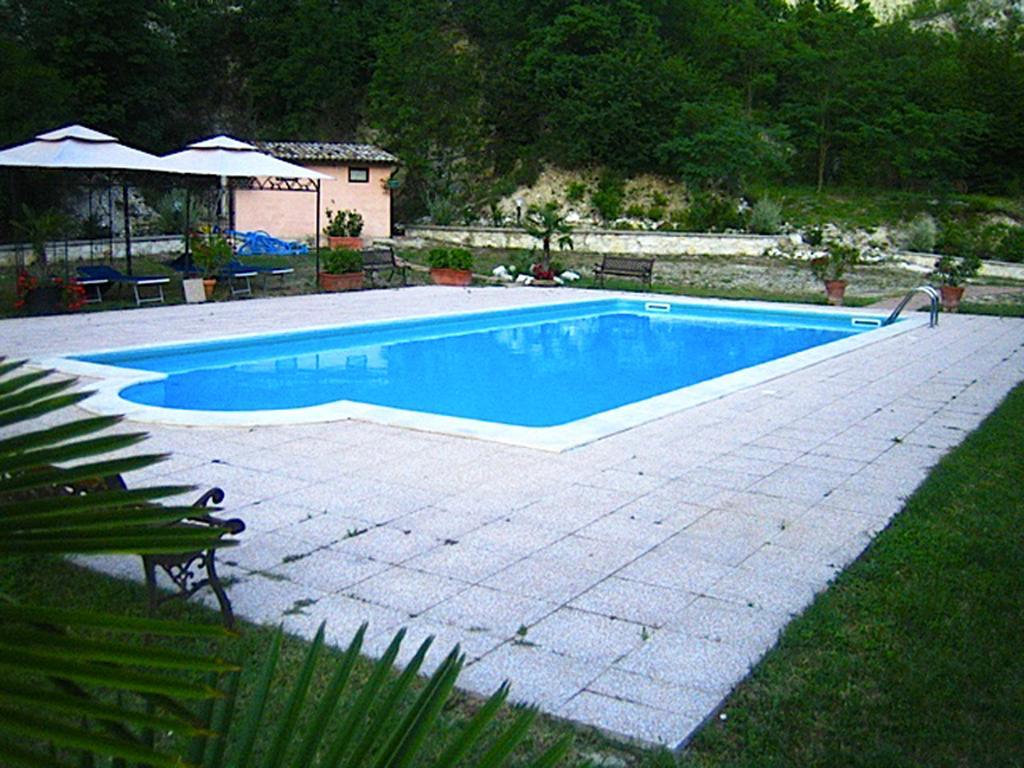 Gasthaus Locanda Salimbeni San Severino Marche Exterior foto